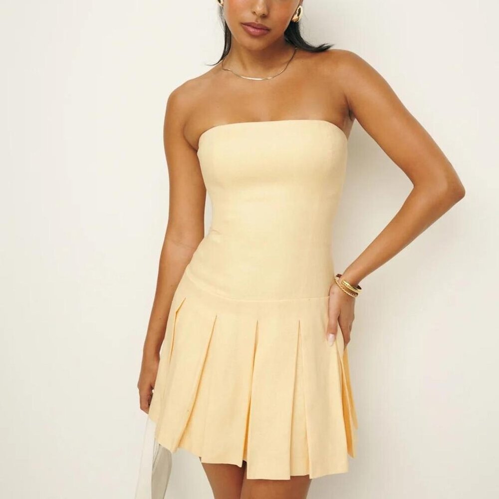 Reformation Isabeli Linen Pleated Strapless Mini Dress In Parmesan
